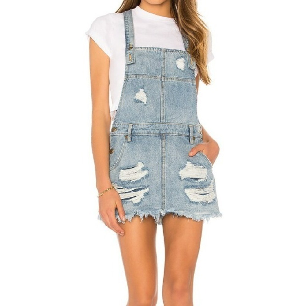 REVOLVE MINKPINK NWT Women's Small Trash Talk Blue Denim Skort Pinnie‎ Overalls